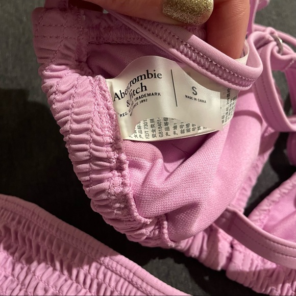 Pink Bikini - Picture 3 of 4